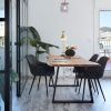 Akátový jídelní stůl Kave Home Alaia 180 x 90 cm -fv-interier-25