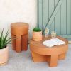 Terakotový zahradní odkládací stolek Kave Home Vilena 33 cm -fv-interier-25