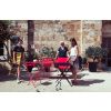 Třešňově červený kovový skládací stůl Fermob Bistro 71 x 71 cm -fv-interier-25