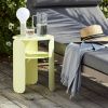 Citronově žlutý kovový zahradní odkládací stolek Fermob Bebop 35 cm -fv-interier-25
