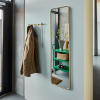 Zlaté kovové závěsné zrcadlo Mirror 130 × 35 cm -fv-interier-25