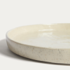 Béžový talíř Kave Home Daner Ø28 cm -fv-interier-25